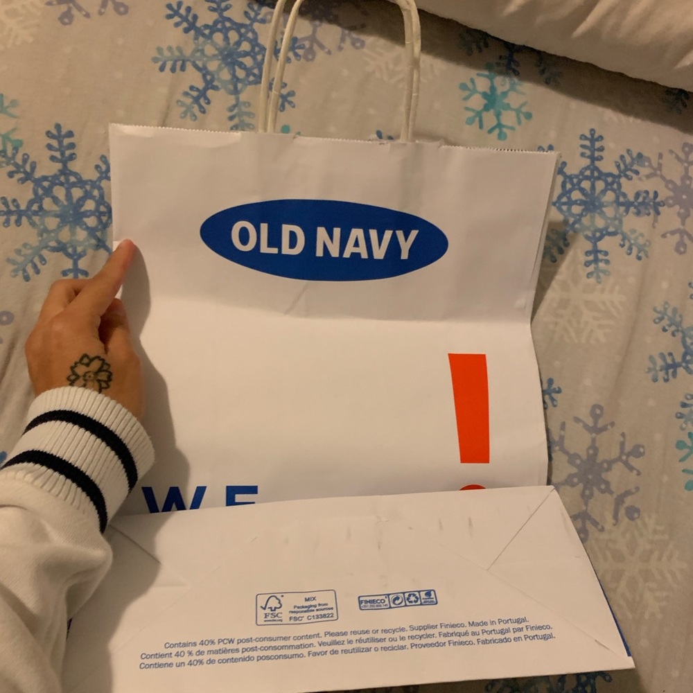 Old navy gift bag